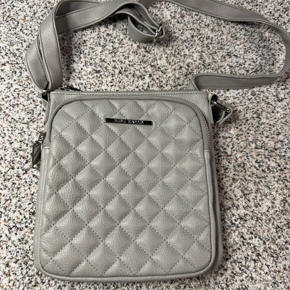 Steve Madden Handbags - Steve Madden Crossbody Bag Womens Gray Quilted Double Zip Adjustable Strap